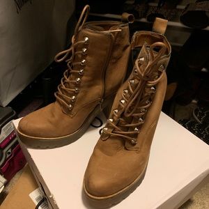ALDO boots size 9 super comfy